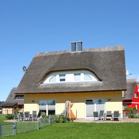 Reetdachhaus Lotte Mit Sauna Und Kaminofen Am Yachthafen In Vieregge Exterior foto