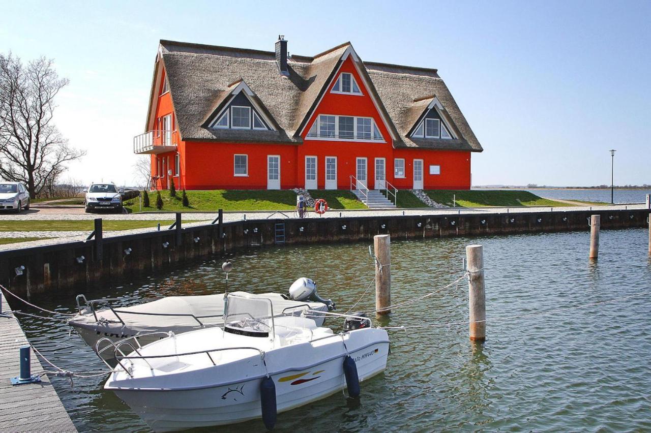 Reetdachhaus Lotte Mit Sauna Und Kaminofen Am Yachthafen In Vieregge Exterior foto
